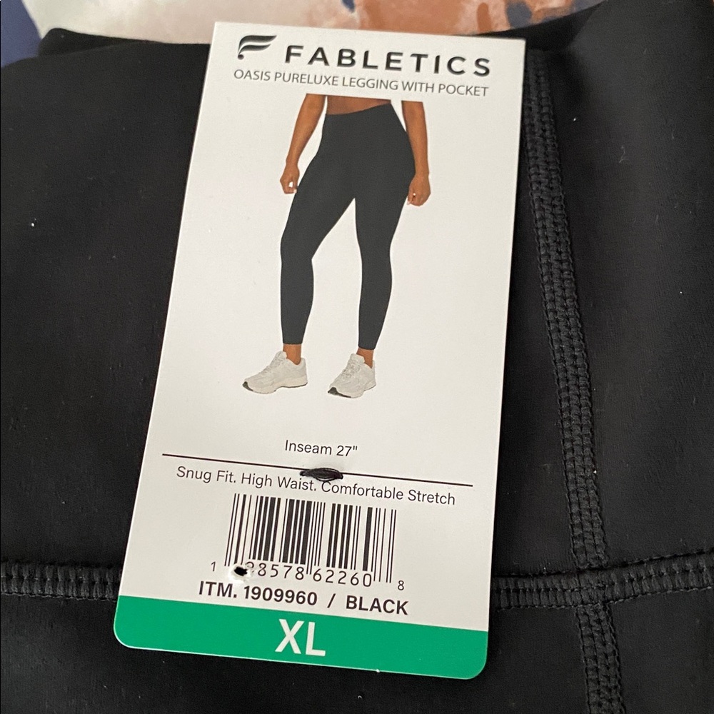 NWOT Fabletics XL Leggings